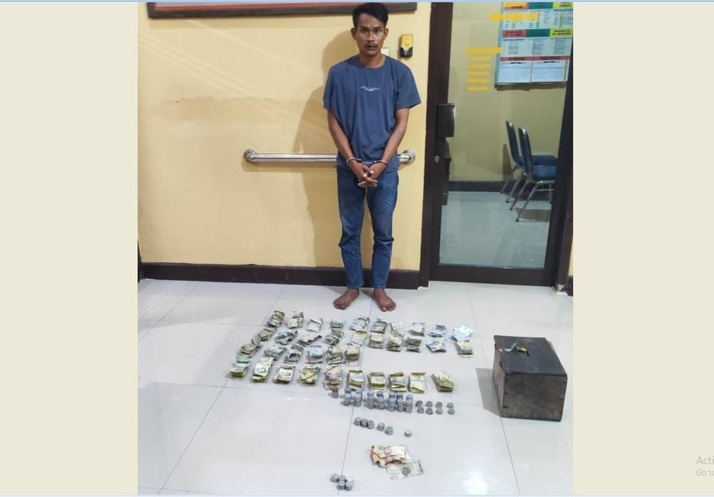 pencuri kotak infak update