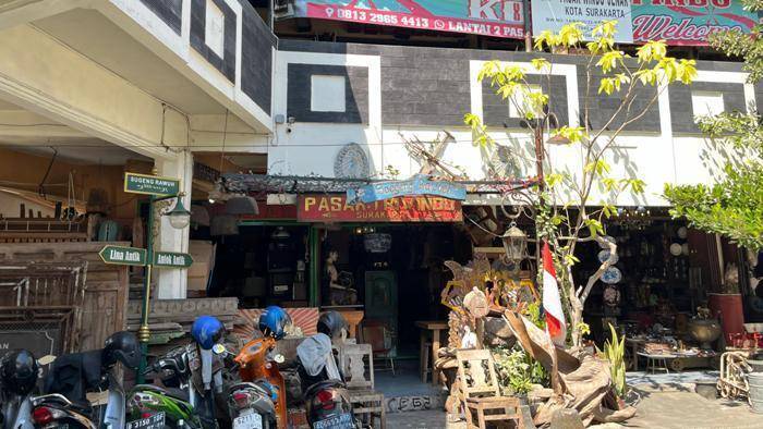 0608 - triwindu Pasar Triwindu