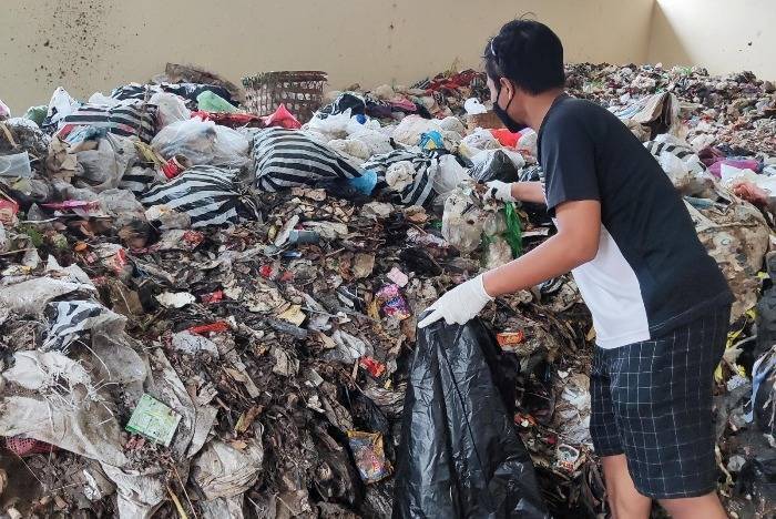 2408 - KKN - lintang - pilah sampah