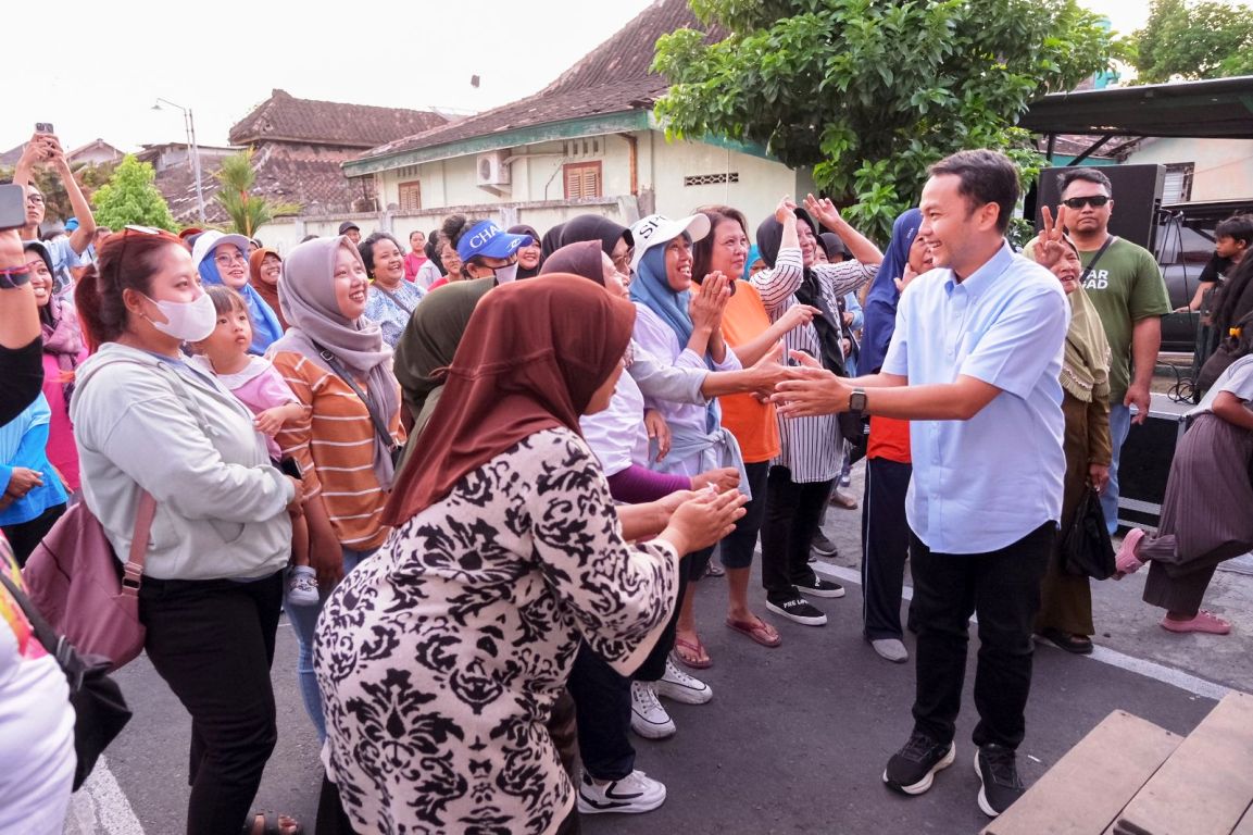 Senam Sore Diramaikan Hampir Seribuan Peserta, Respati: Sehat dan Menghibur Warga