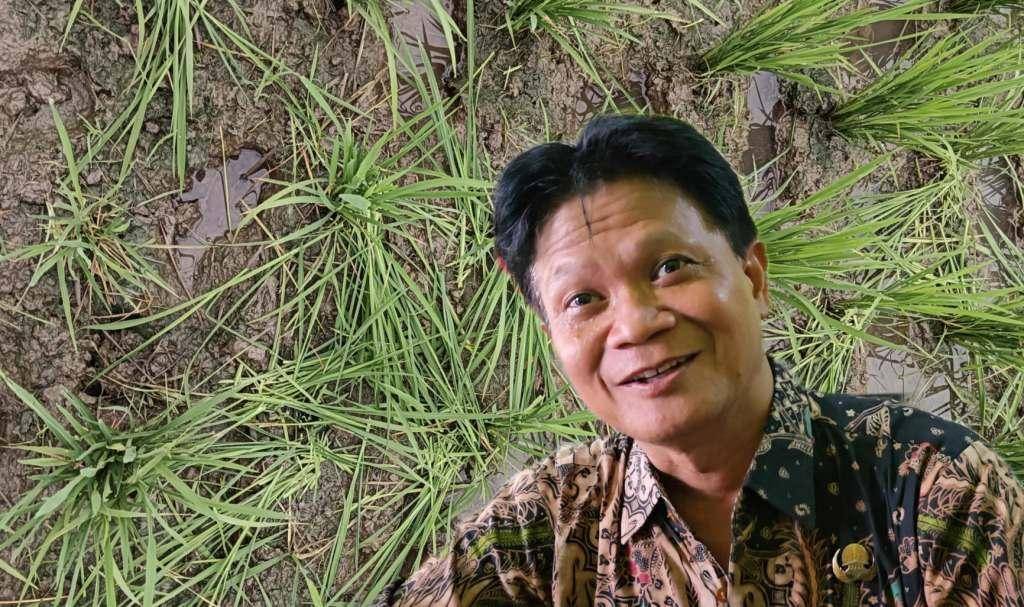 Kades Tangkil Suyono