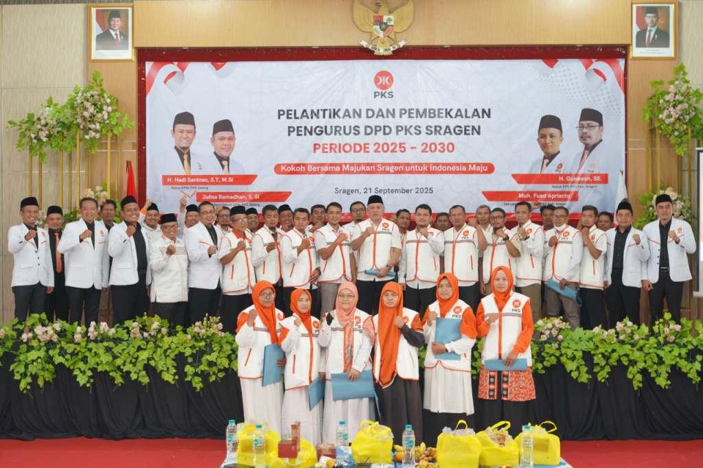 Partai Keadilan Sejahtera (PKS) Kabupaten Sragen resmi melantik pengurus baru masa kerja 2025–2030 Partai Keadilan Sejahtera (PKS) Kabupaten Sragen resmi melantik pengurus baru masa kerja 2025–2030, dalam kepengurusan yang baru ini banyak lahir para pengurus muda dari generasi Milenial dan Gen Z pada Minggu (21/9/2025)