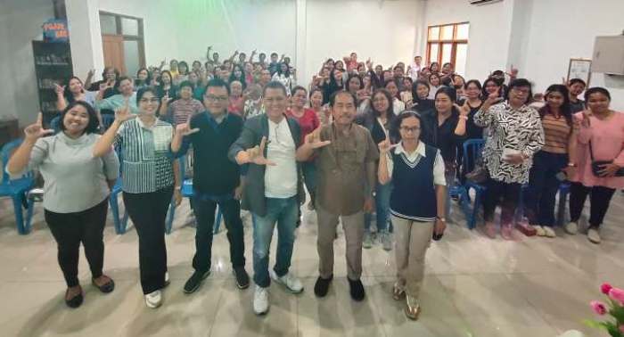 0810 - Sinar Kasih - pose bersama