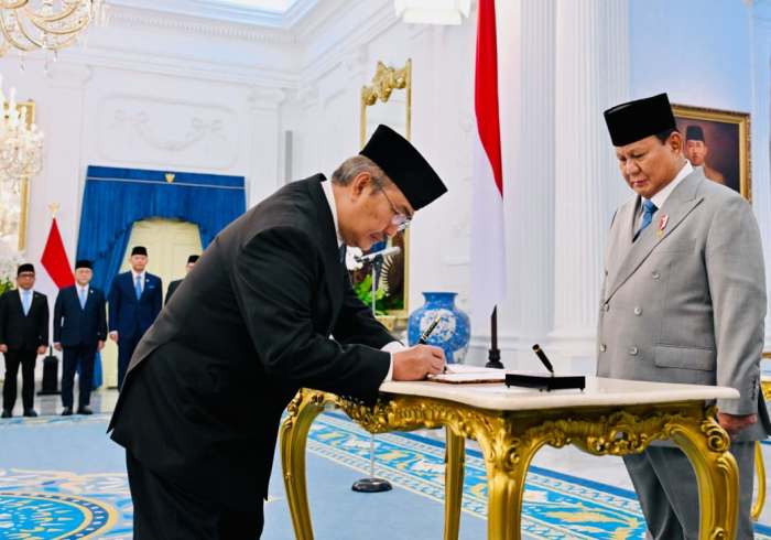 Presiden Prabowo Lantik Komisi Reformasi Polri, Mahfud MD Kembali ke Panggung Nasional