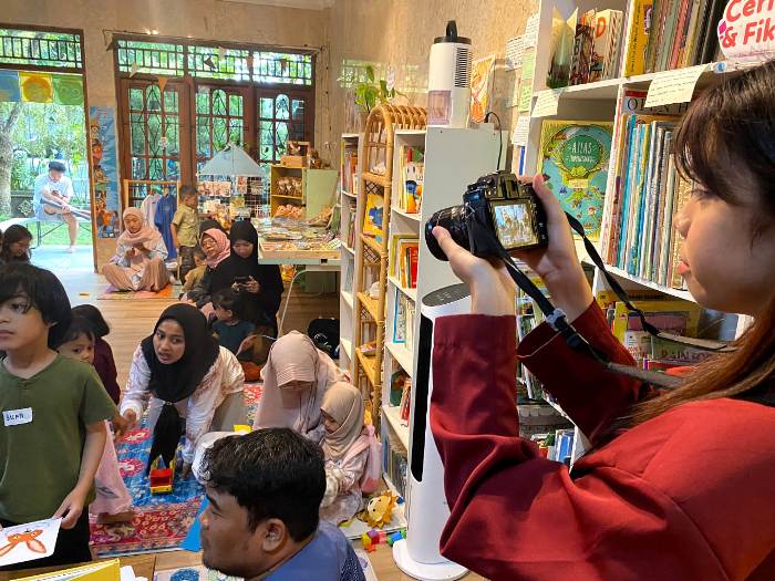 Program MBKM DKV ISI Surakarta Warnai Kegiatan Literasi Jumaring Bersama Kreator Buku Anak
