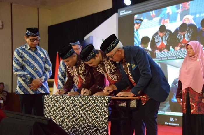 Pengurus JSIT Jateng 2025–2029 Resmi Dilantik, Gubernur Titip Pesan Penguatan Pendidikan