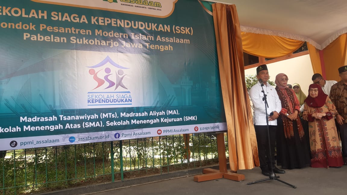 Jadi Pilot Project Jawa Tengah, PPMI Assalaam Diresmikan sebagai Sekolah Siaga Kependudukan