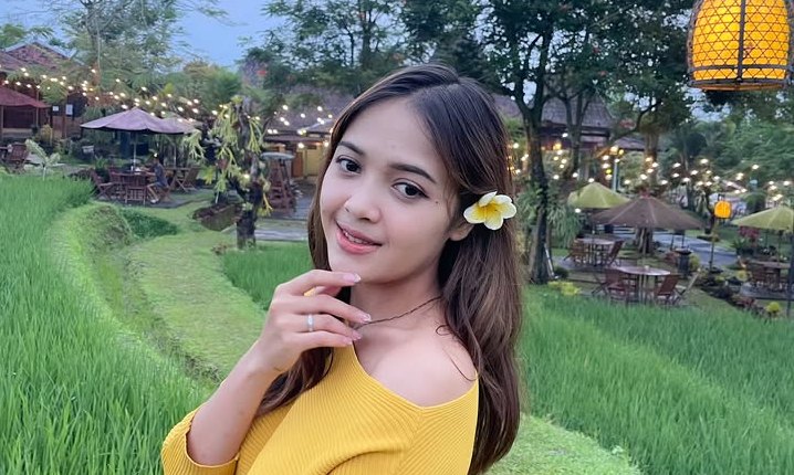 Berikut Profil Putri Kristya Penyanyi Dangdut Asal Karanganyar yang Kian Populer