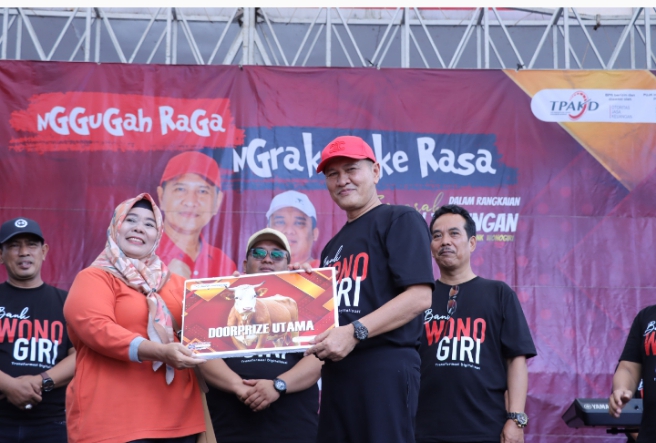 Heboh Jalan Santai Bank Wonogiri! Ribuan Warga Tumpah Ruah di Stadion Pringgodani, Hadiah Utama Sapi Limousin