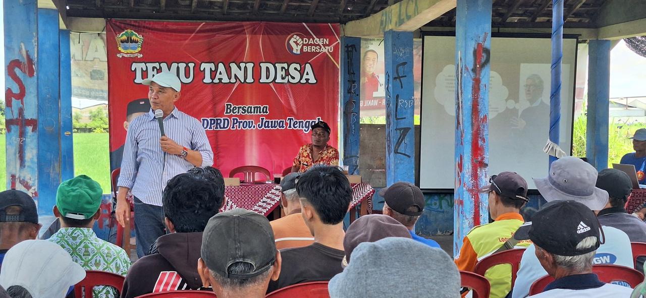 Harga Pangan Terus Meningkat, Sumanto Minta Para Petani Bangga dengan Pekerjaannya