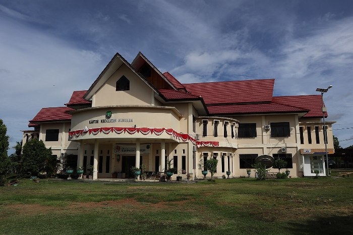 Bingungnya Warga Perbatasan