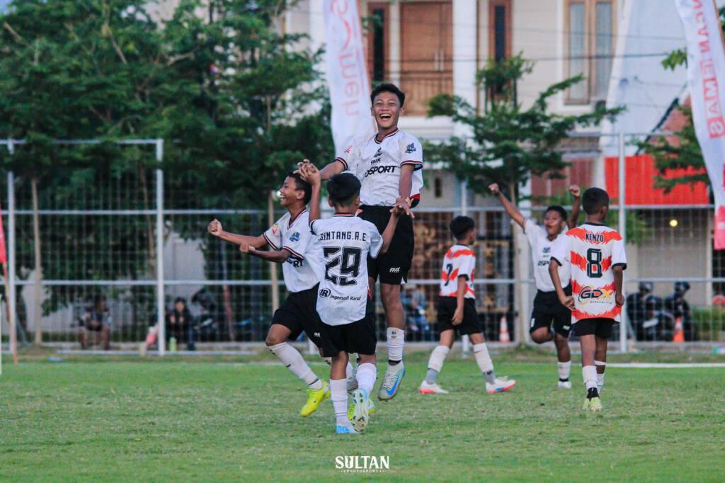 Bukan Kaleng-Kaleng, Siswa SMPN 2 Selogiri ini Dipanggil Coach Ferdinand Sinaga ke Panggung Lebih Tinggi