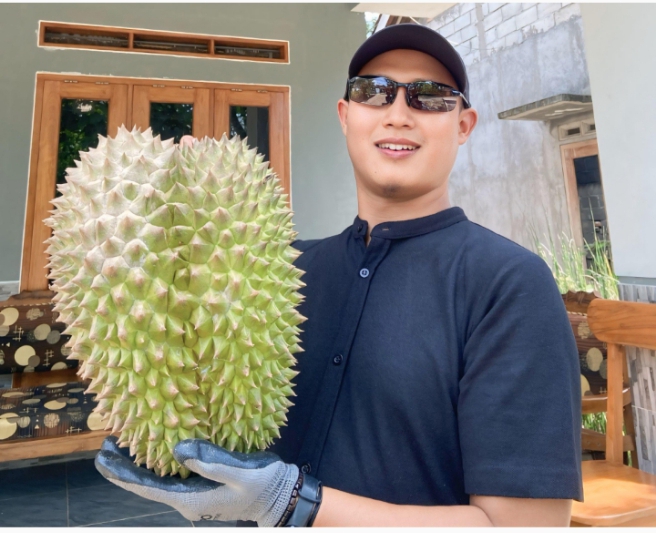 Durian Lokal Soco Slogohimo Jadi Favorit! Kedai Dim Dim Diserbu Pemburu 2 Provinsi