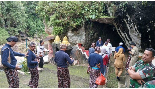 Hajad Dalem Labuhan Digelar Khidmat di Kahyangan Wonogiri, Jejak Sakral Karaton Yogyakarta Kembali Menggema