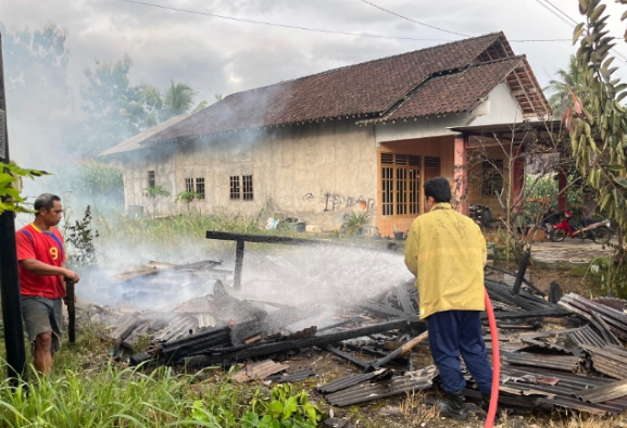 Kebakaran Penggilingan Tepung di Karanggatak Batuwarno Wonogiri, Kerugian Tembus Rp15 Juta—Damkar Ungkap Penyebab Awal