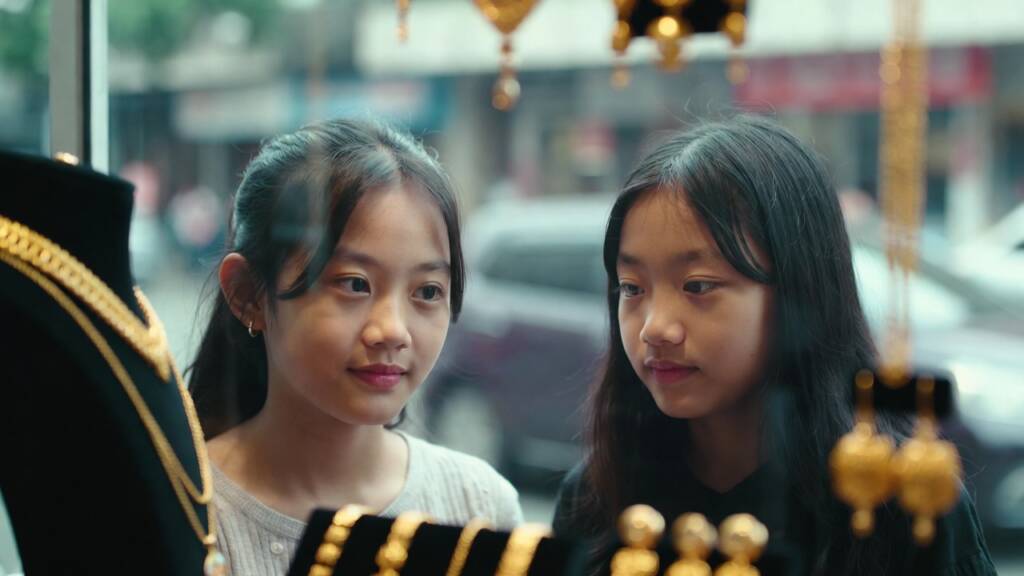 Harga Emas Hari Ini Sabtu 3 Januari 2026: Galeri24 Tahan Banting 3 Hari UBS Ambles Antam Ikut Turun – Cek Lengkap dari 0,5 Gram hingga 1 Kg