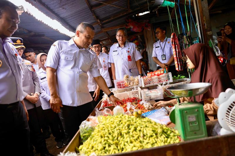 Ahmad Luthfi Sidak Pasar Gondang Sragen