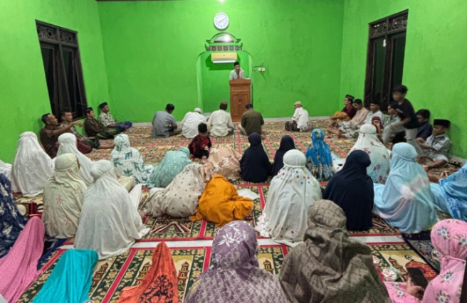 Ramadhan Makin Hangat! Buka Bersama SMPN 2 Giritontro di Pracimantoro Berlanjut Tarawih Keliling ke Pelosok