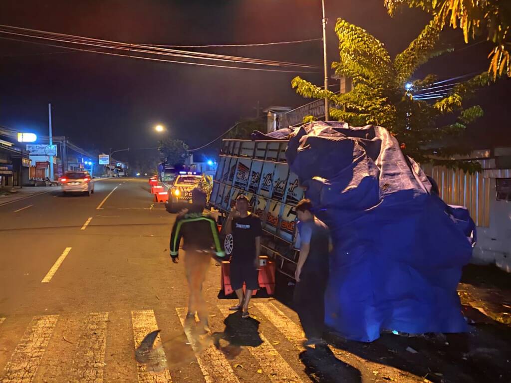 1 Tewas Kecelakaan di Depan SMKN 2 Wonogiri, Penumpang Tewas Terjepit, Sopir Ternyata Anak Korban Sendiri