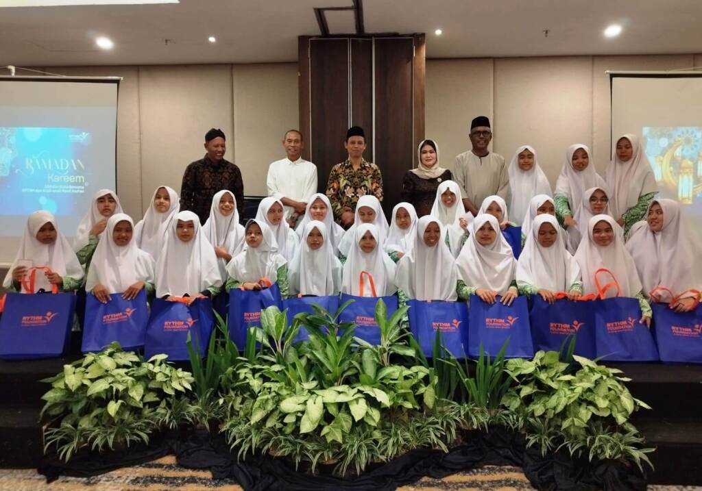 QNET Berbagi Untuk 100 Anak dari 3 Yayasan di Solo