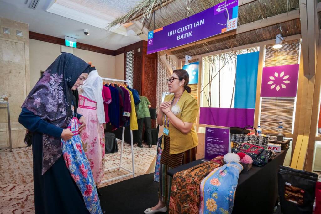 Kebaya Mbok Dhe