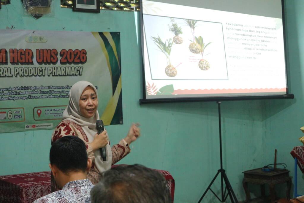 KKN UNS Bersama FMIPA Bekali Warga Mojosongo Kelola TOGA Jadi Produk Herbal Bernilai Jual