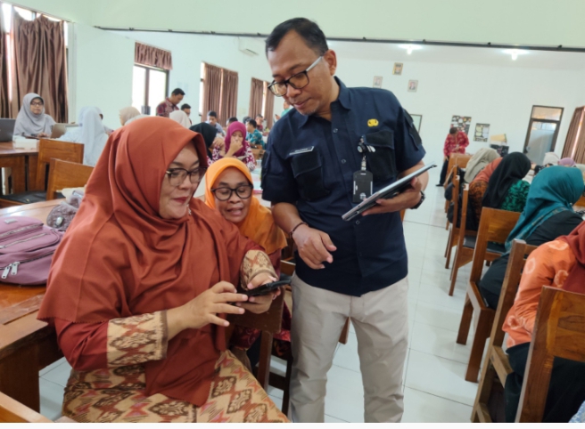 132 Guru Digembleng AI! SMKN 2 Ponorogo Tancap Gas, Aneka Tools Masuk Kelas