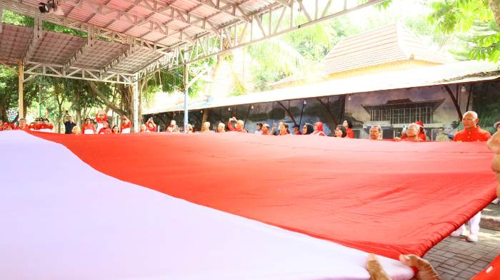 1708 - Bendera