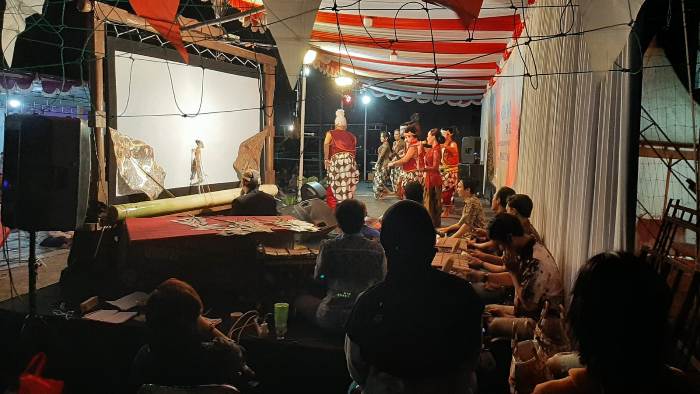 Ki Bayu Aji Guncang Jetis Permai dengan Wayang Kolaborasi