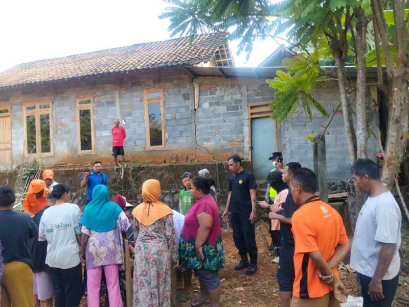 Seorang Nenek Tercebur Sumur di Manjung Wonogiri, Evakuasi Bikin Deg-degan