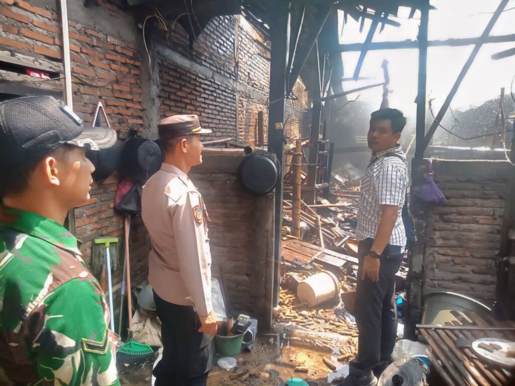 Baru Pulang dari Ladang Rumah Sudah Dilalap Api! Kebakaran di Gedong Wonogiri Diduga Berawal dari Mesin Pompa Air