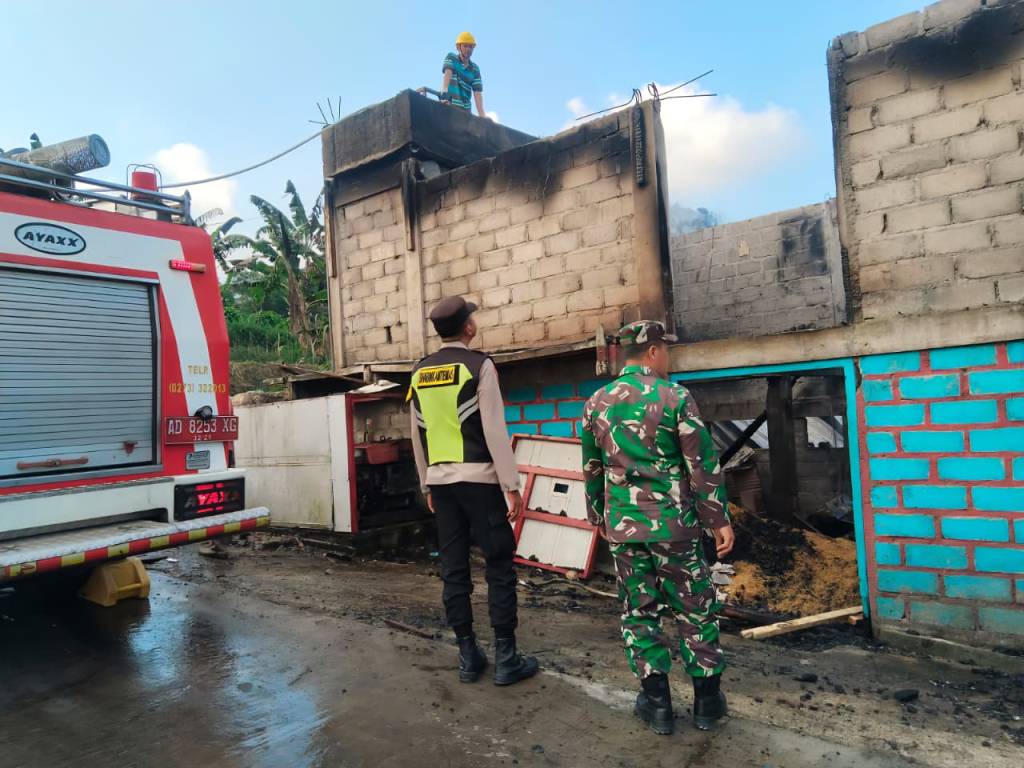 Kebakaran Kandang Ayam Ngrapah Slogohimo Kerugian Tembus Rp700 Juta