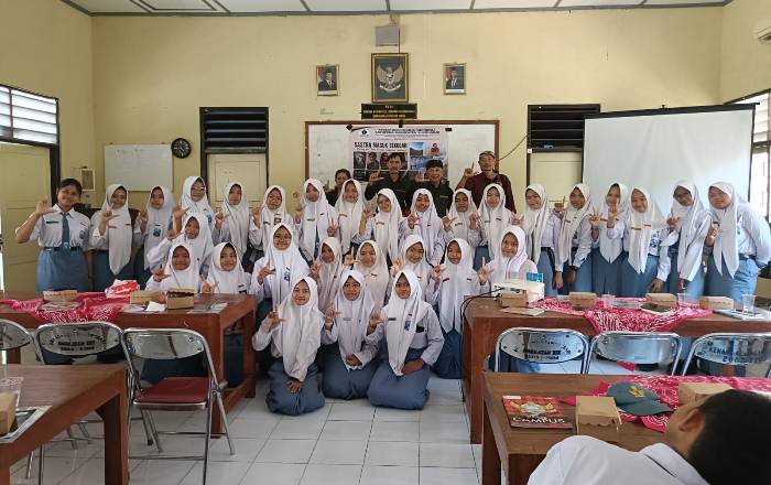 Sastra Masuk Sekolah:  Satupena Sukoharjo Dorong Siswa Berani Berkarya