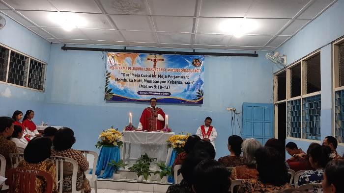 Pesta Nama St. Matius di Songgolangit, Romo Anggras Ajak Umat Belajar dari Kisah Perubahan Sang Rasul