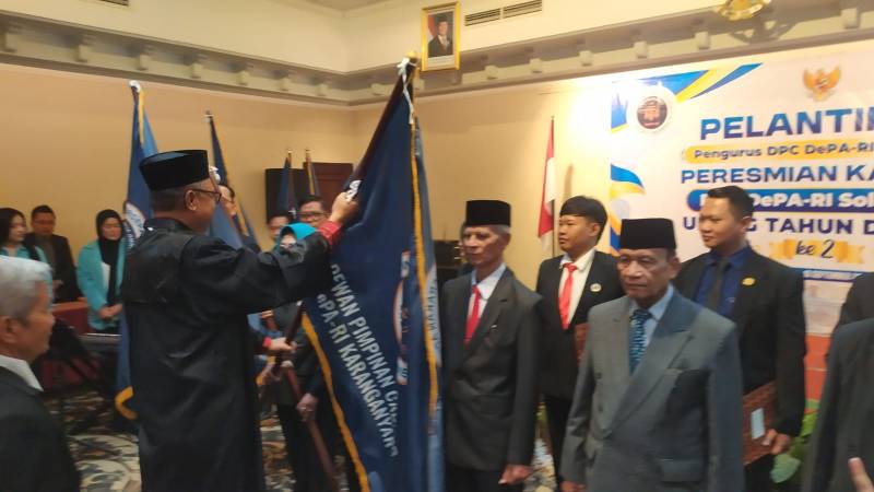 Pengurus DPC DePA RI Solo Raya Dilantik, Targetkan Satu Advokat di Setiap Desa