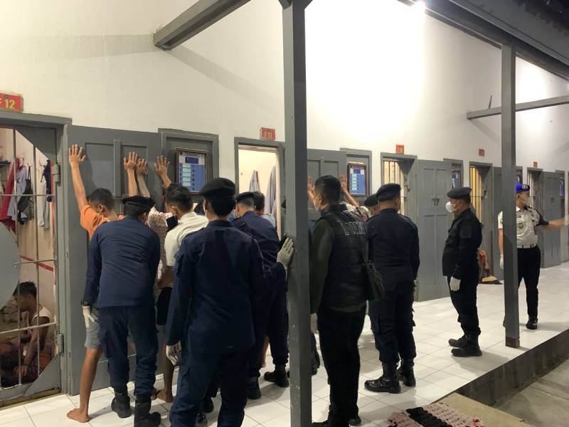 Razia Malam Lapas Wonogiri Libatkan Polisi-TNI-BNNK, Hasil Penggeledahan Tak Terduga