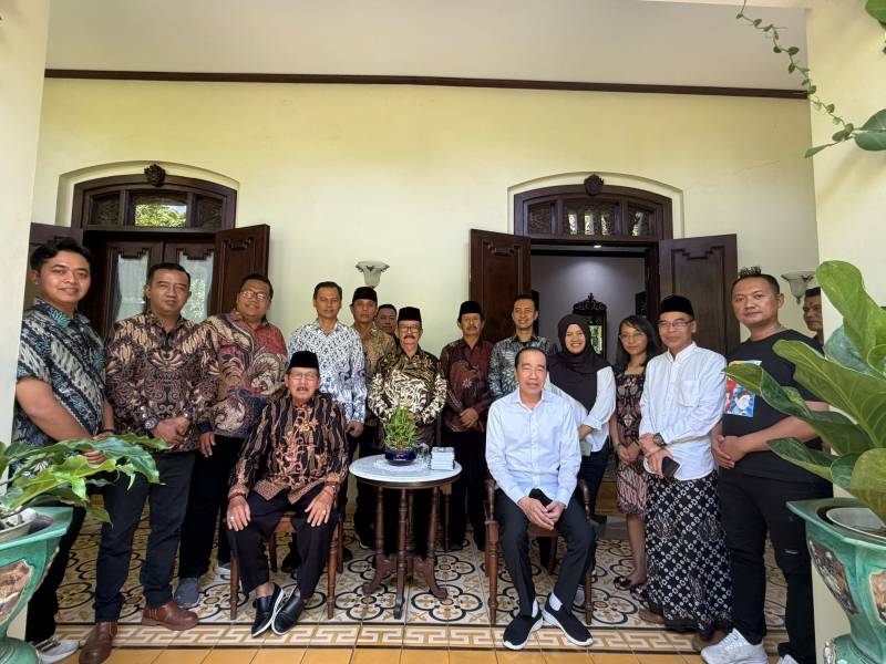 Sowan ke Jokowi, Pengurus Pusat PSHT Madiun Minta Arahan Soal Dinamika Organisasi