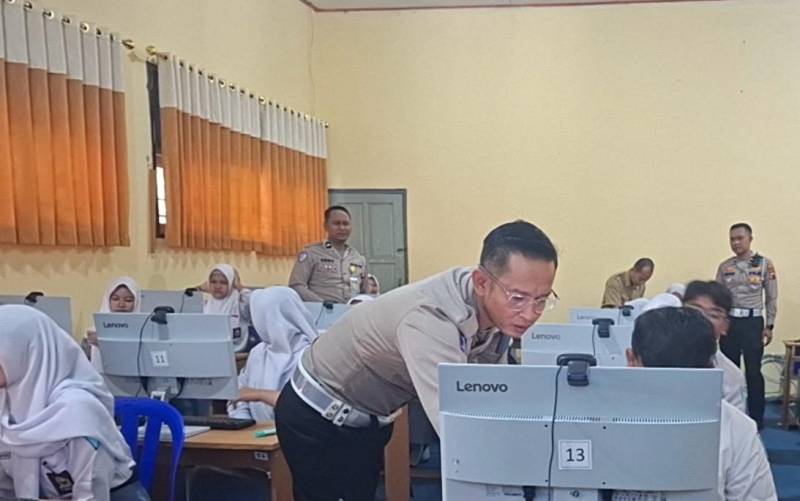 Jaga Kedaulatan Digital NKRI, Polres Sragen Edukasi Pelajar Paham AI