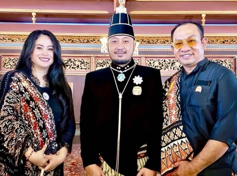 Tiga Tokoh Kerajaan Klarifikasi Pertemuan dengan GKR Timoer, Tegaskan Raja-raja Hadir untuk Jumenengan PB XIV