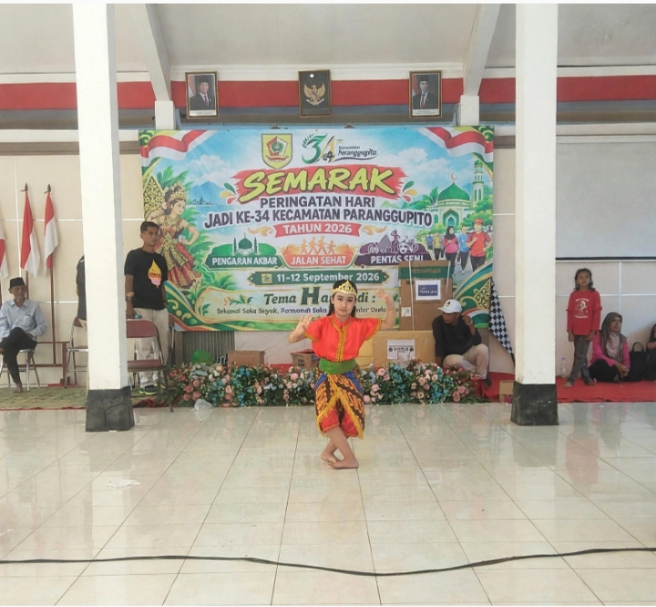 Bawakan 2 Tarian, Asyifa Bikin Heboh Panggung HUT 34 Paranggupito Wonogiri