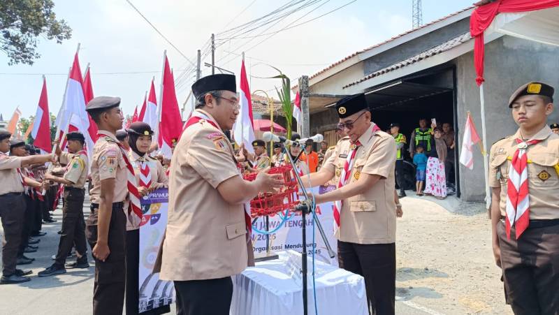 Tak Sekadar Seremonial, Estafet Tunas Kelapa 2026 di Karanganyar Diwarnai Bakti Sosial dan Edukasi Karakter